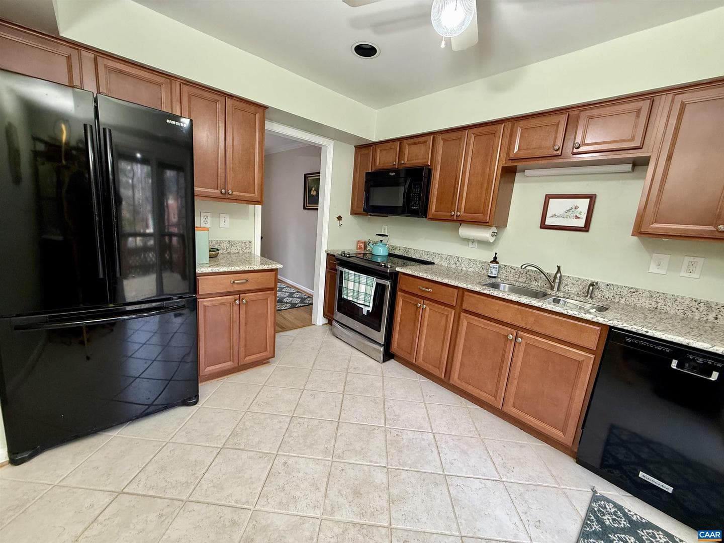 1036 Huntwood Ln photo 9
