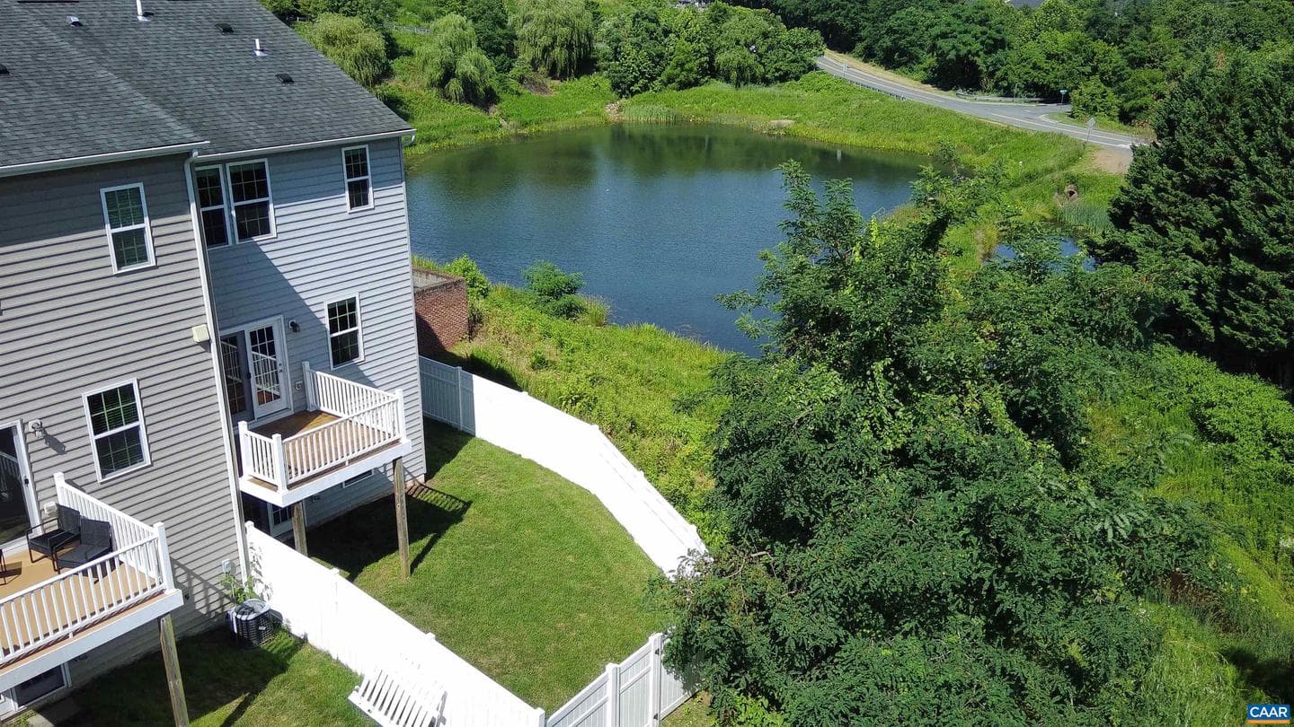 2176 Whispering Hollow Ln photo 40