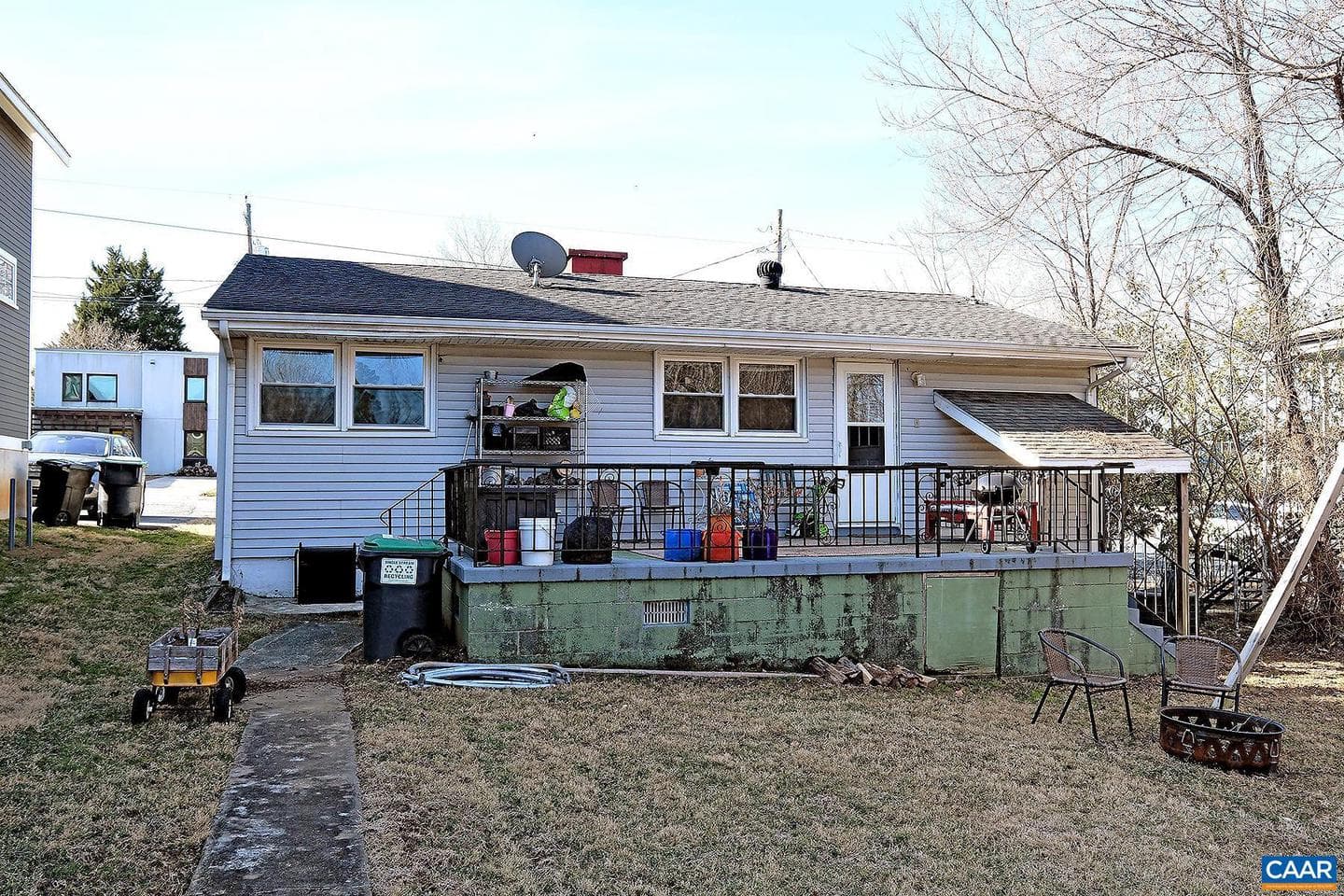 607 Montrose Ave photo 14