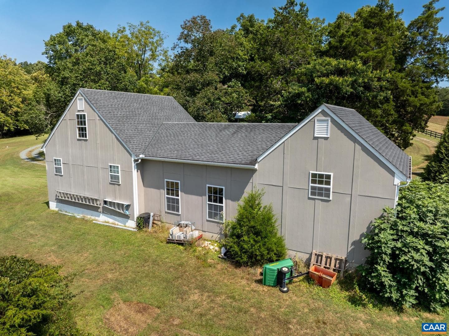 1128 Beaverdam Rd photo 17
