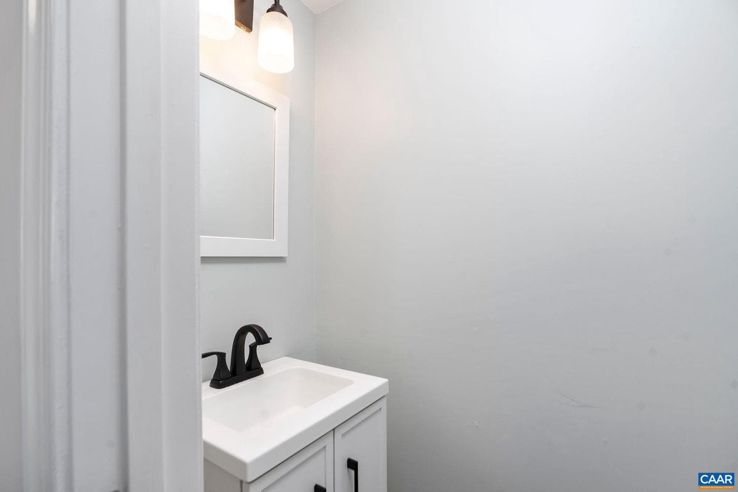 1517 Delphi Ln photo 8