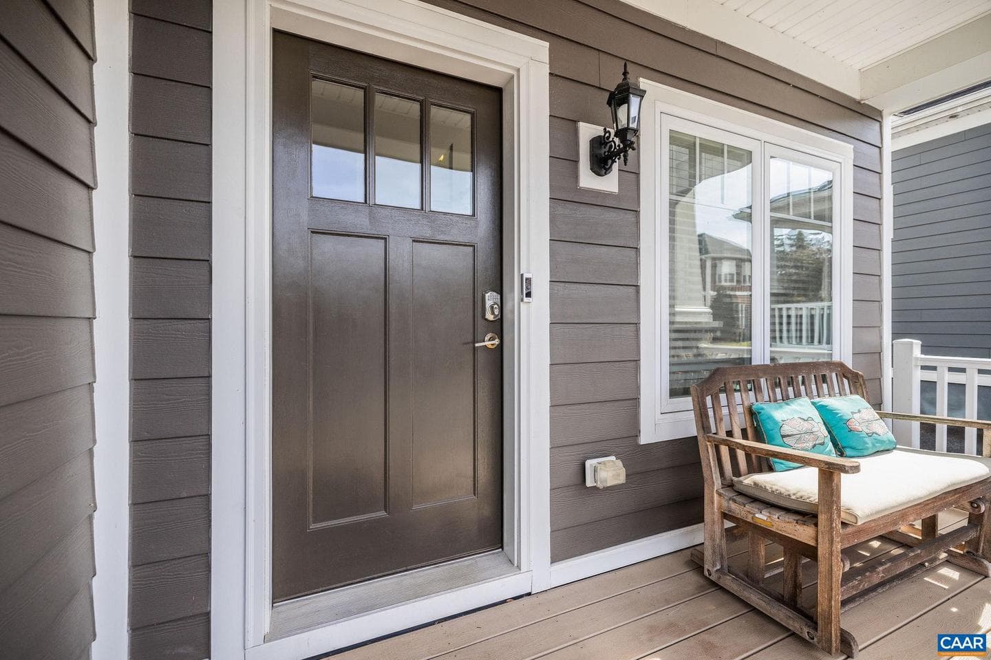 114 Burnet Way photo 3