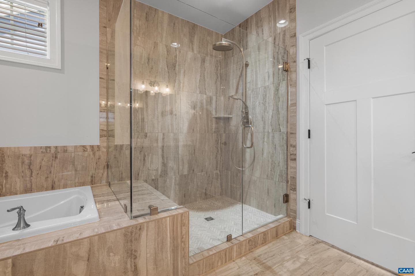 6065 Westhall Dr photo 40