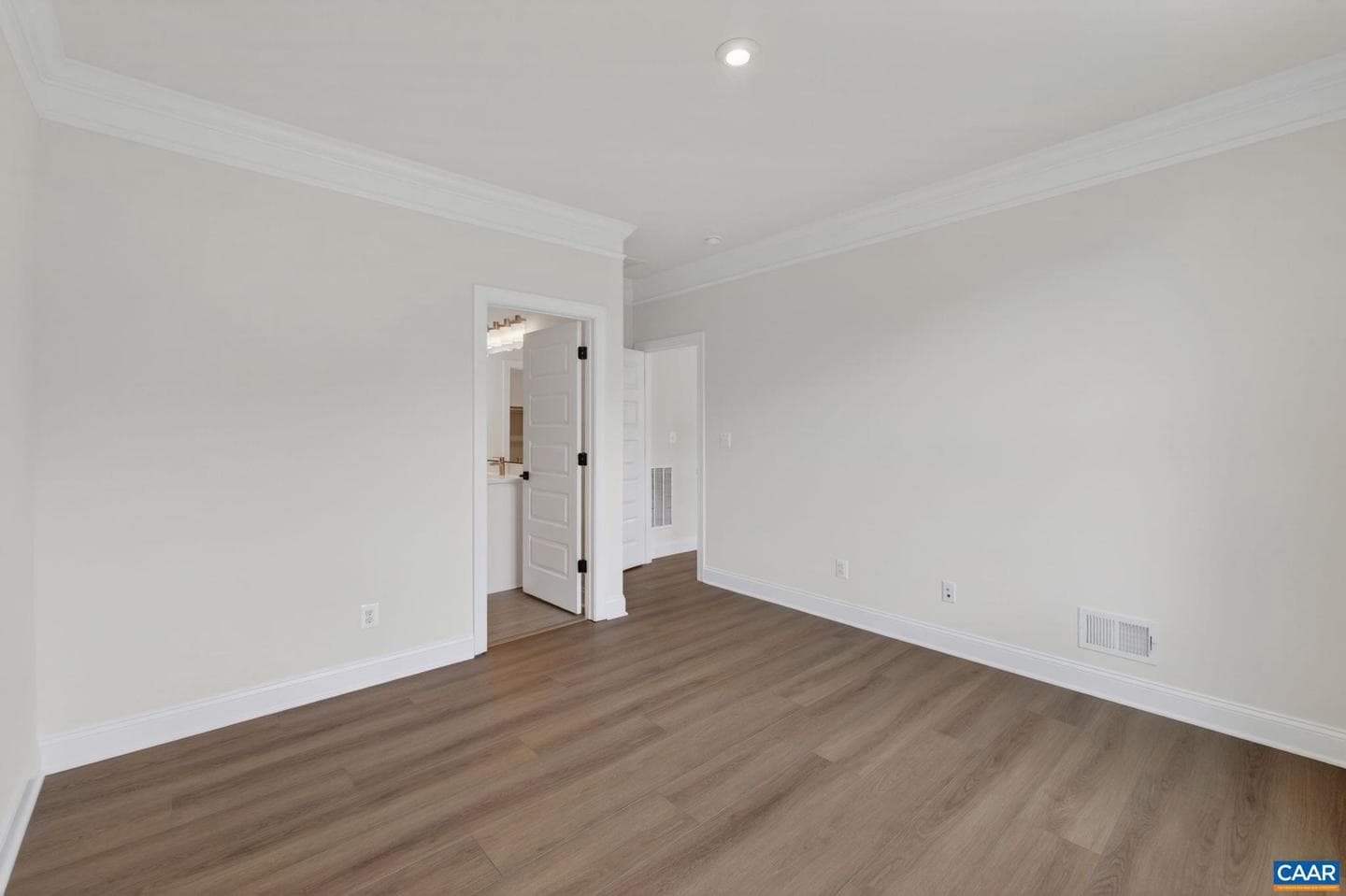 1c Sablewood Dr photo 17