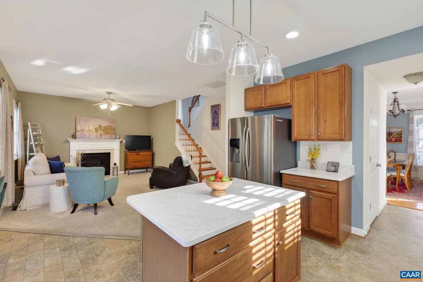 63 Villa Ave photo 11