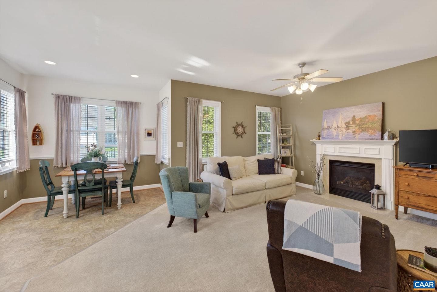 63 Villa Ave photo 14