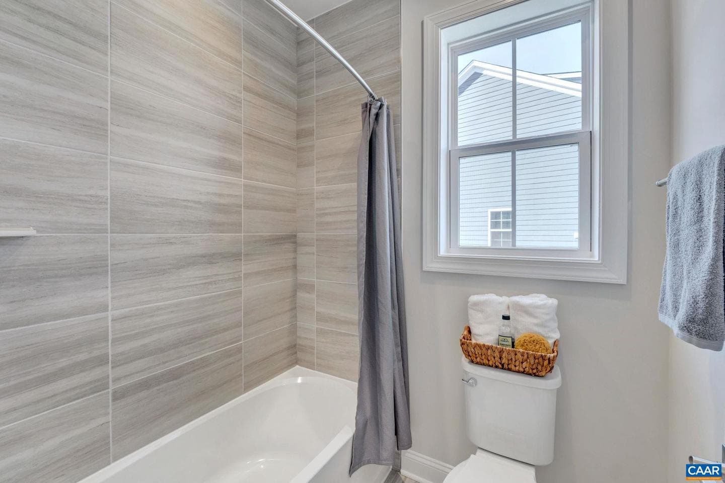 111b Marcella St photo 37
