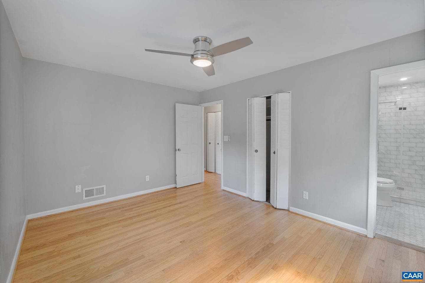 1000 Park St photo 22