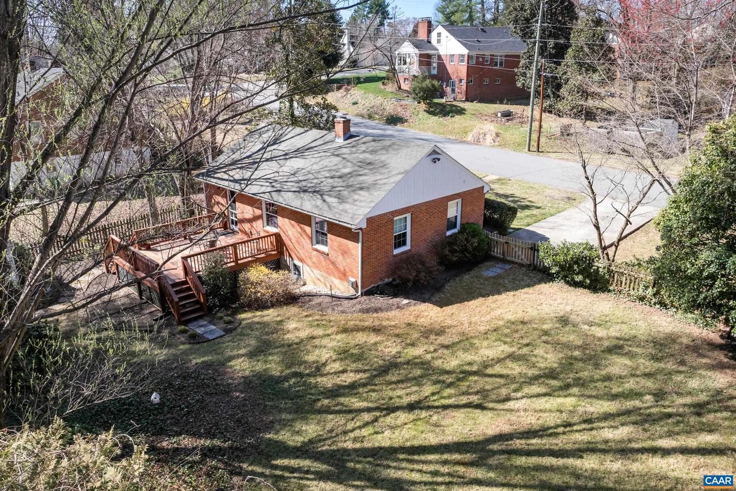 1216 Sherwood Rd photo 9