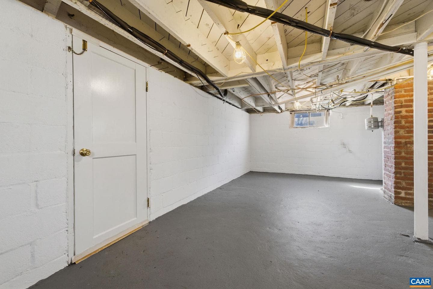 526 Caroline Ave photo 20
