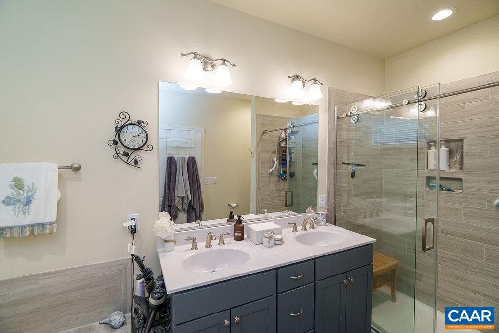 21030 Dunni Way photo 23