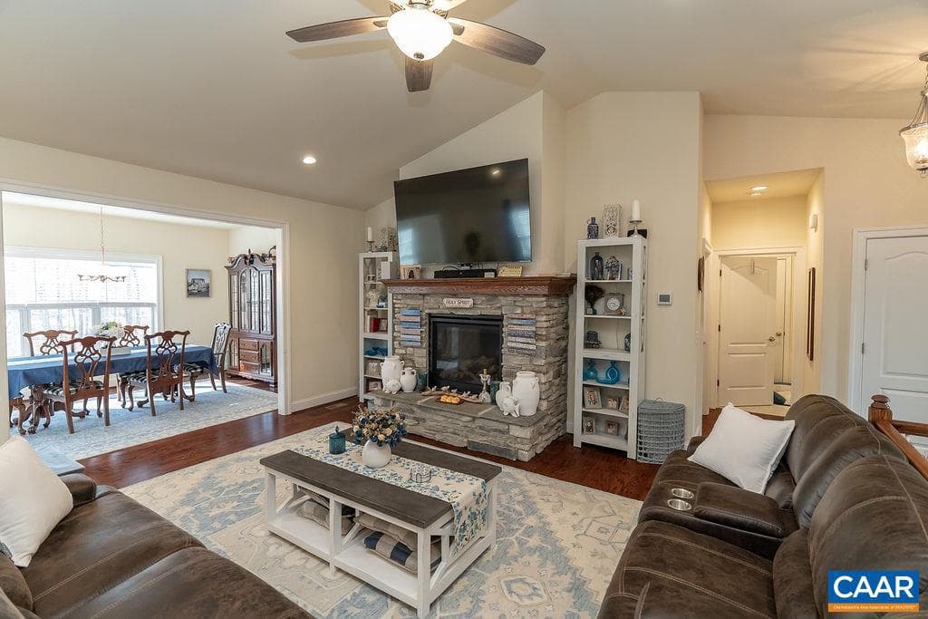 21030 Dunni Way photo 6