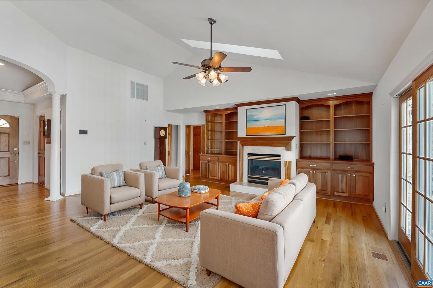 24 Fleetwood Dr photo 10