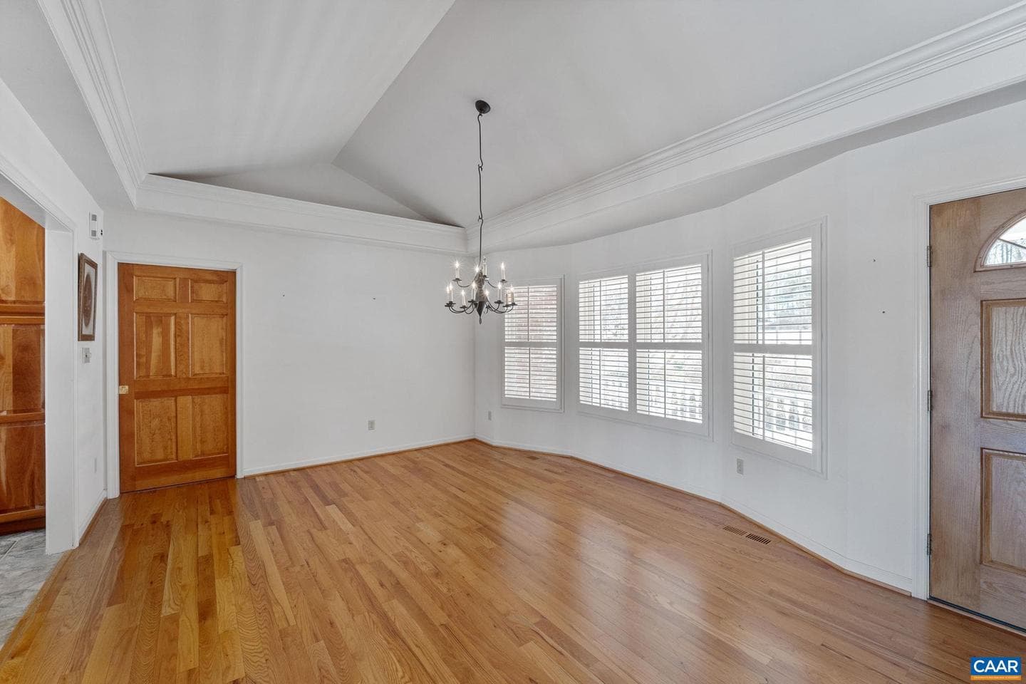 24 Fleetwood Dr photo 14
