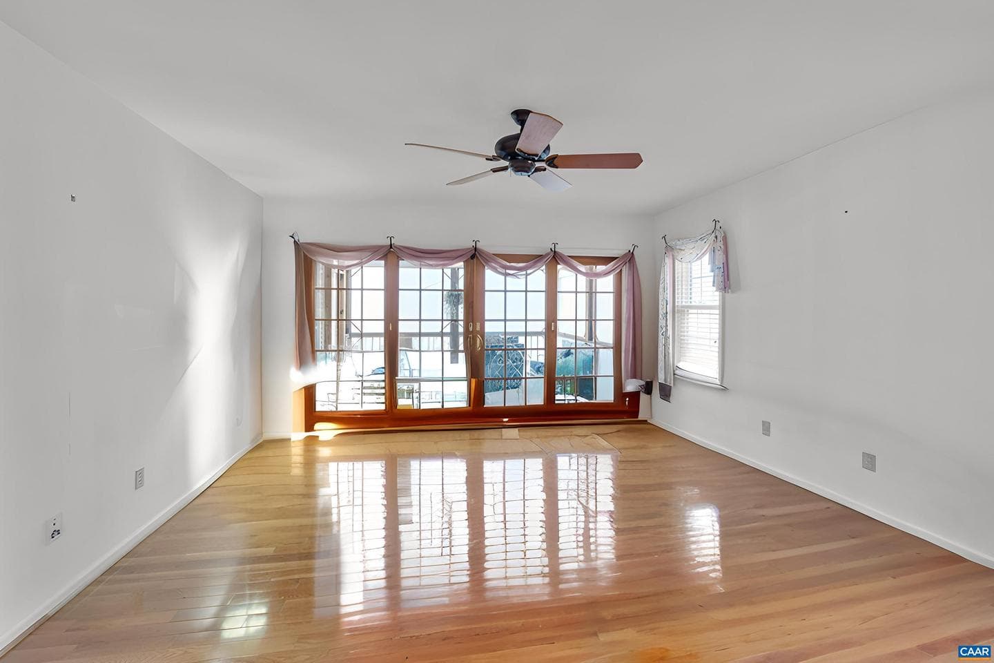 24 Fleetwood Dr photo 22
