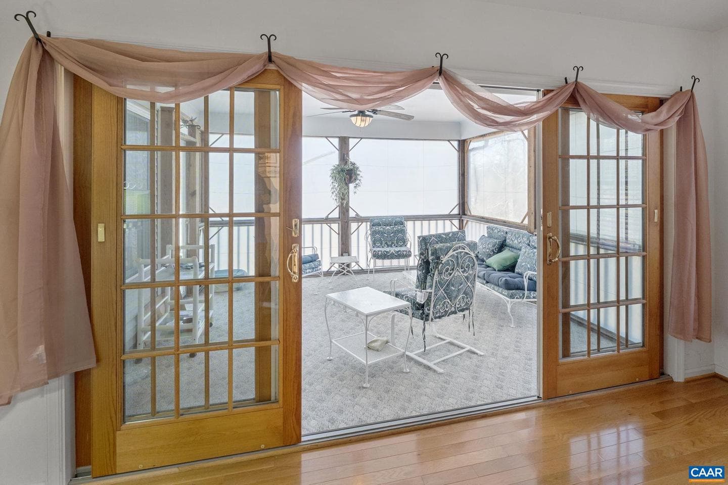 24 Fleetwood Dr photo 24