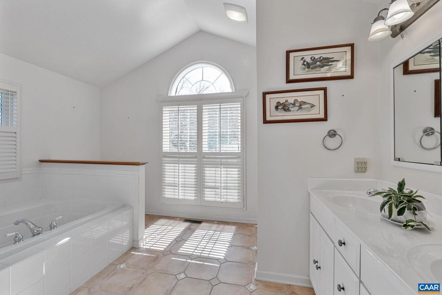 24 Fleetwood Dr photo 25