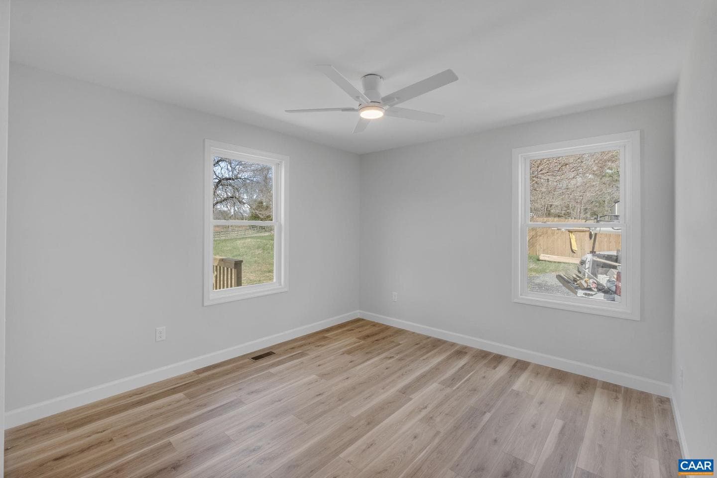 140 Dogwood Hts photo 30