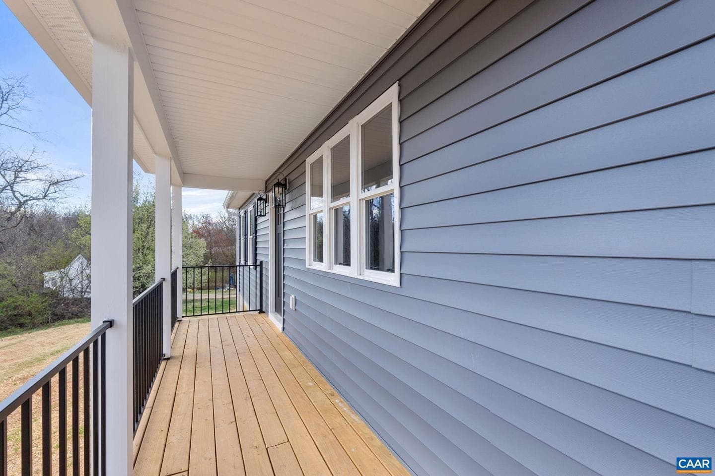 140 Dogwood Hts photo 5