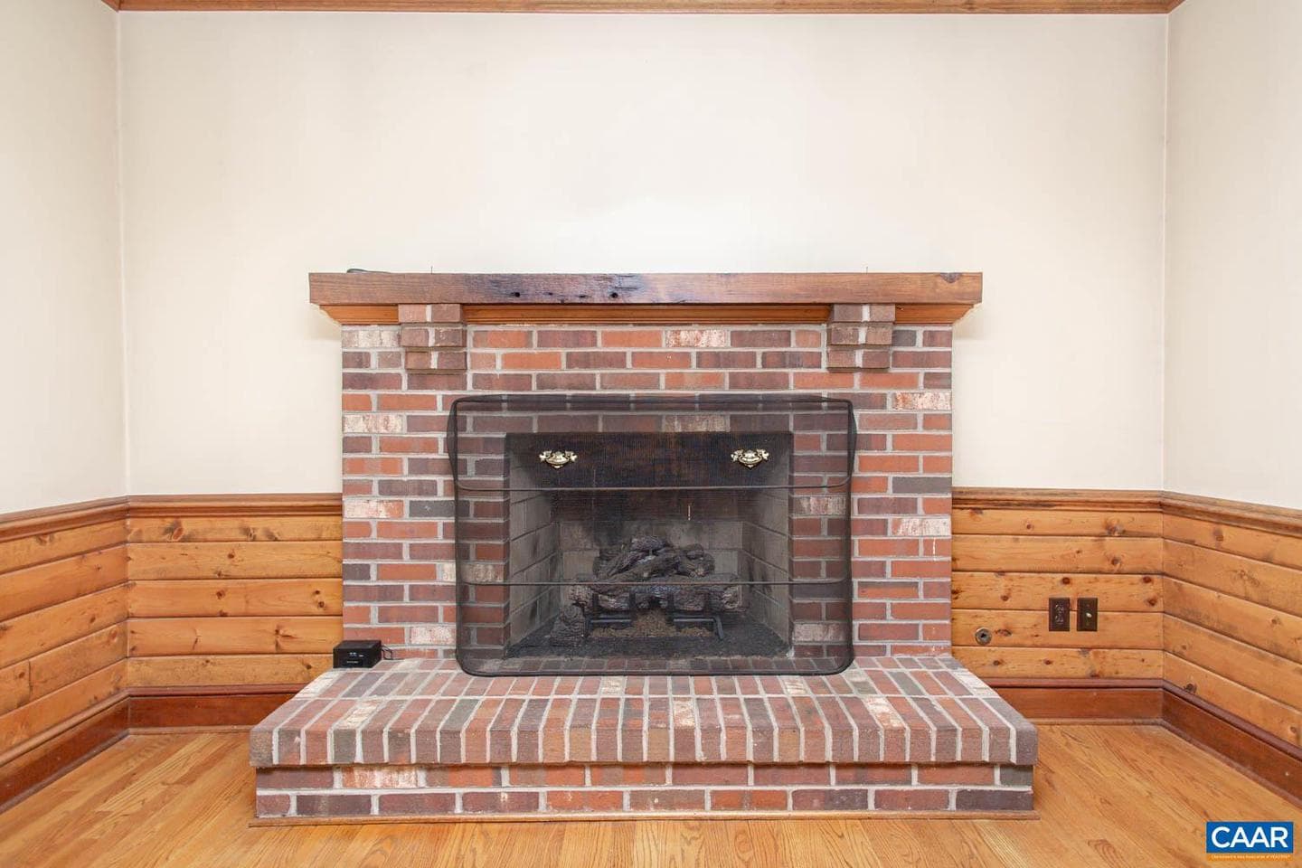750 Lochridge Ln photo 17