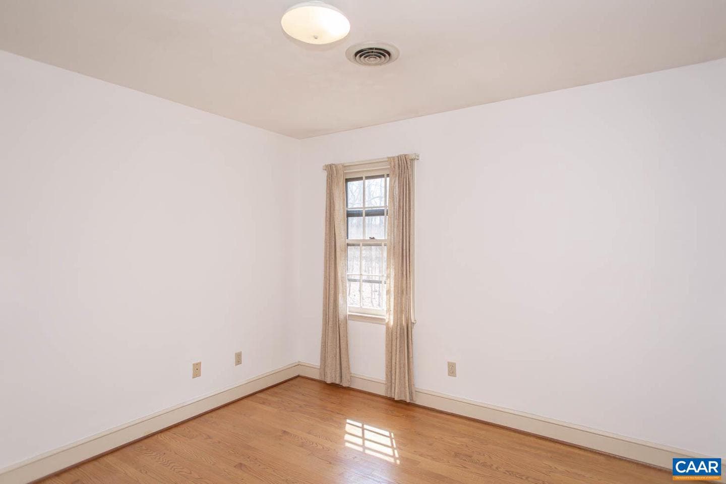 750 Lochridge Ln photo 25