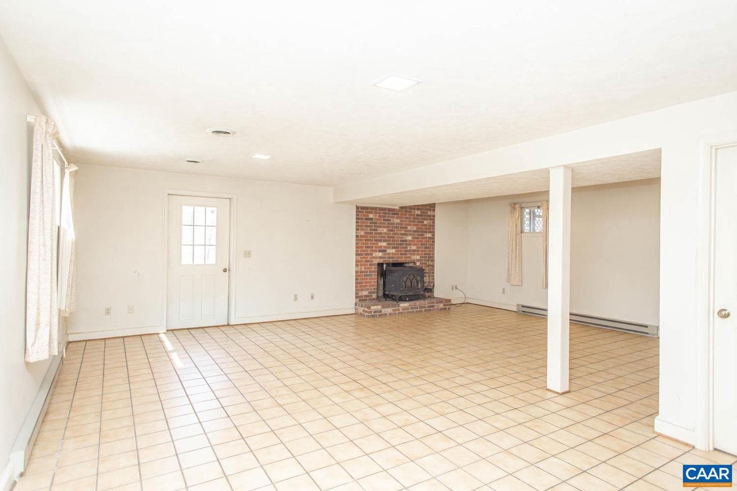 750 Lochridge Ln photo 27