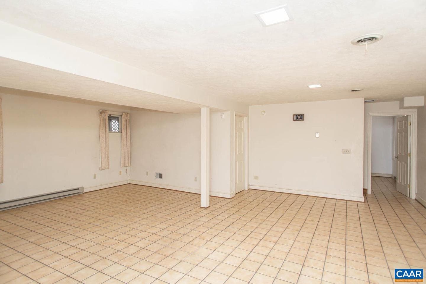 750 Lochridge Ln photo 29