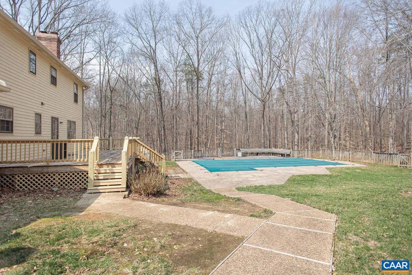 750 Lochridge Ln photo 32