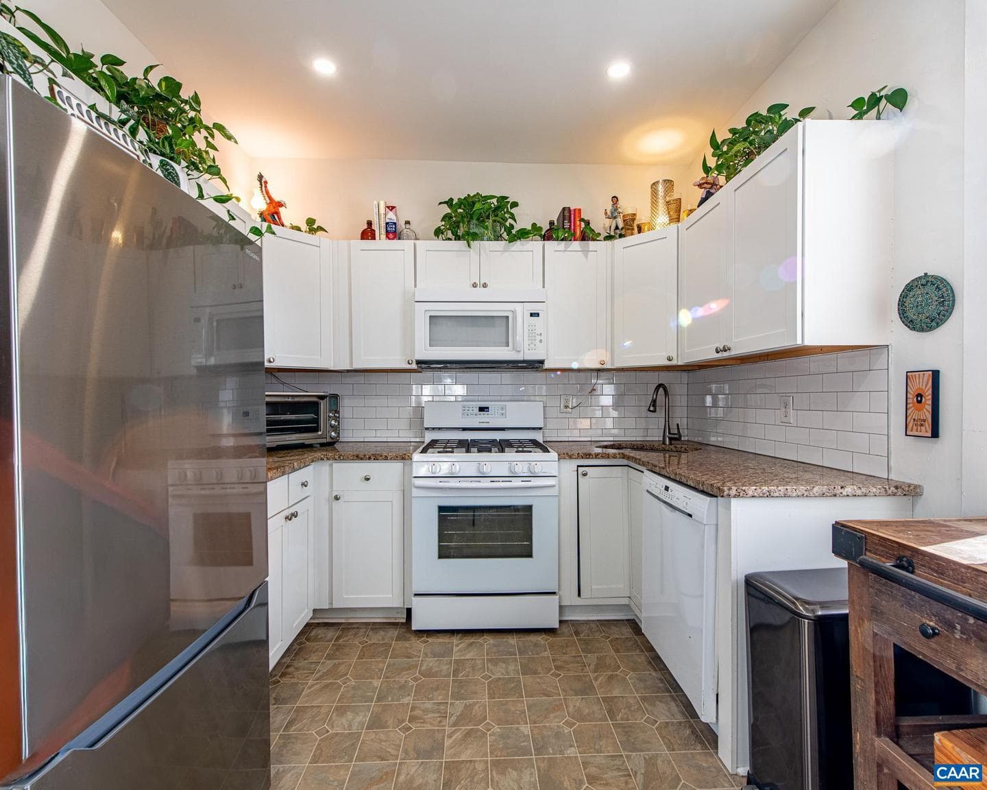 817 Henry Ave photo 22