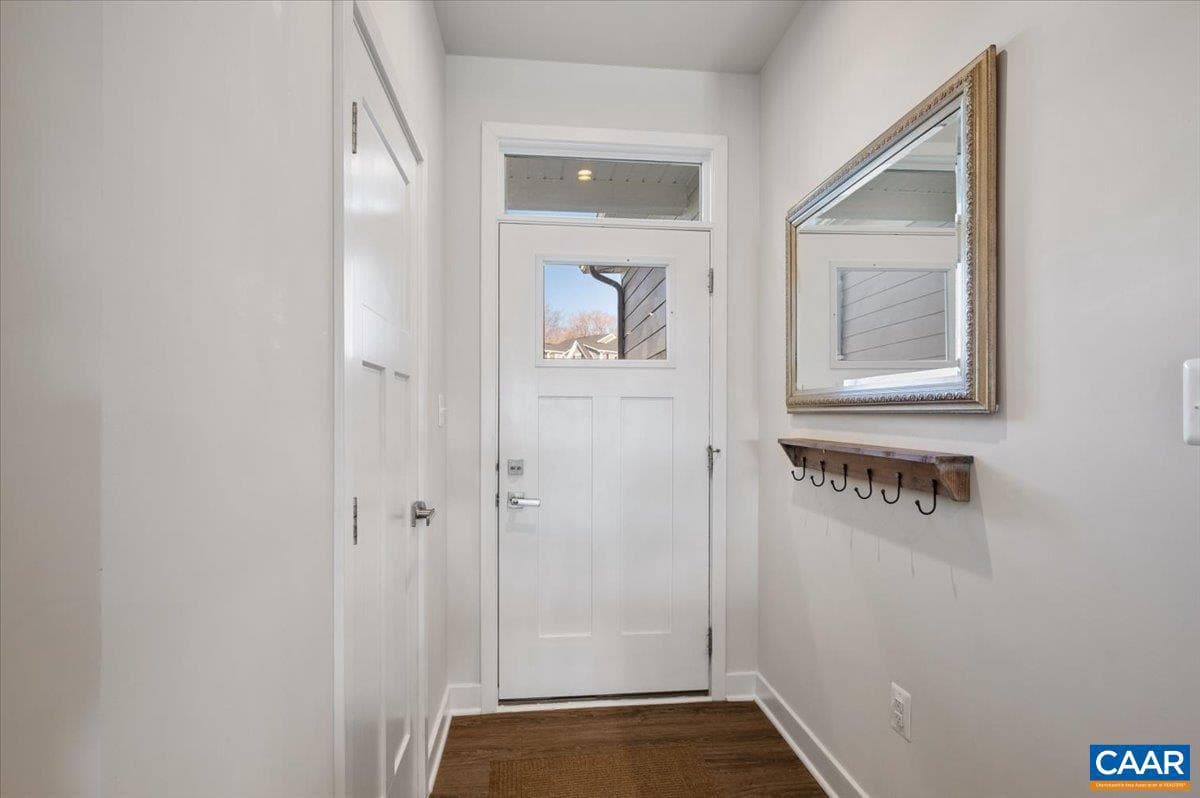 832 Swede St photo 38