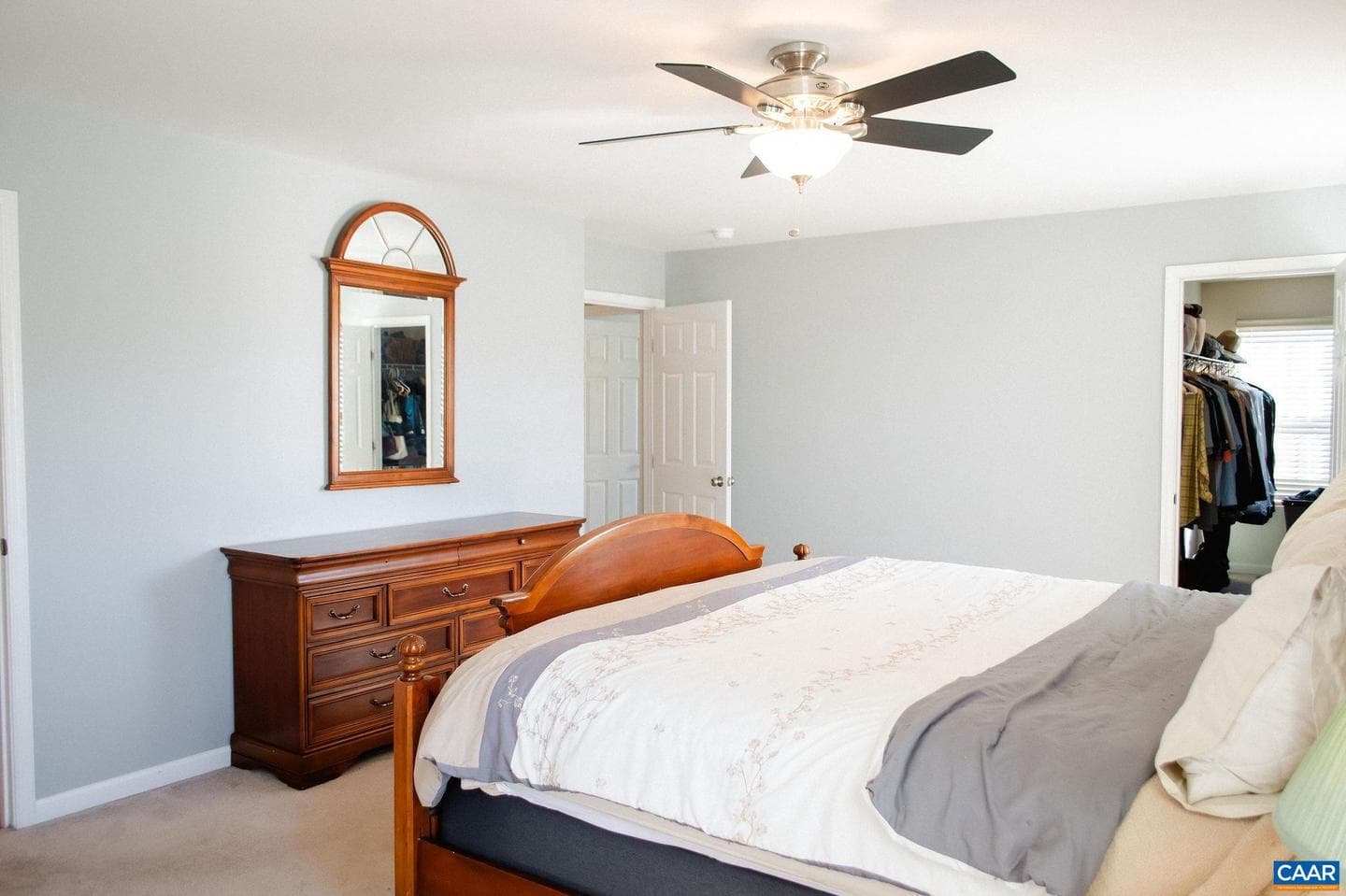 566 Justin Dr photo 23