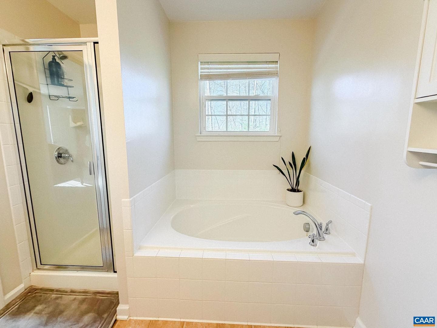 566 Justin Dr photo 27