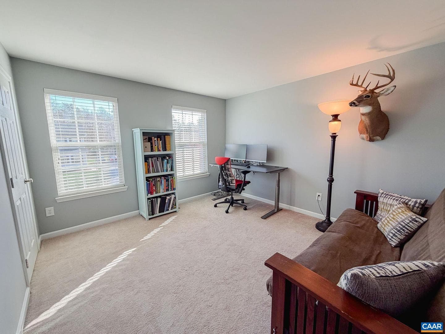 566 Justin Dr photo 33