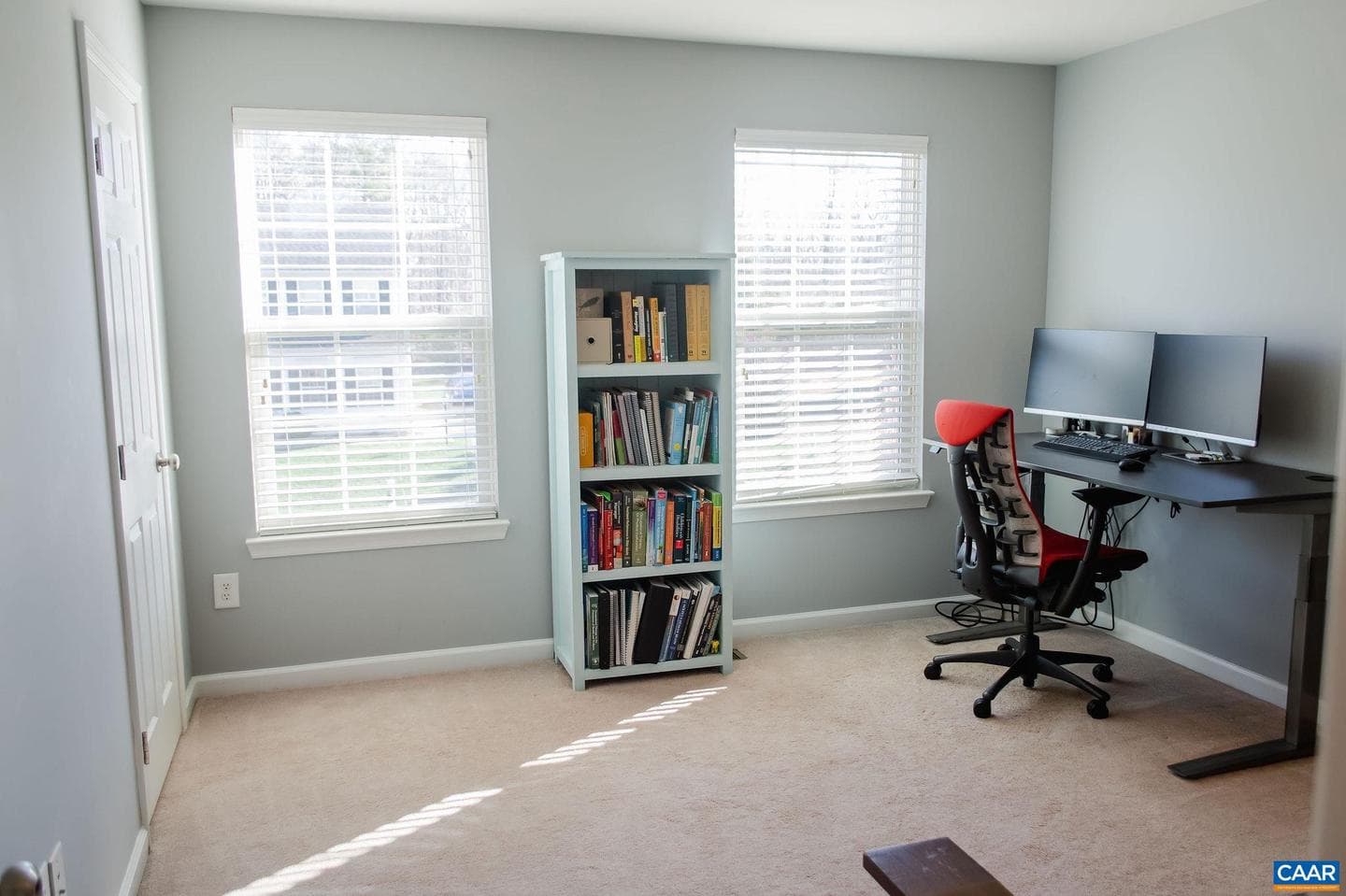 566 Justin Dr photo 34