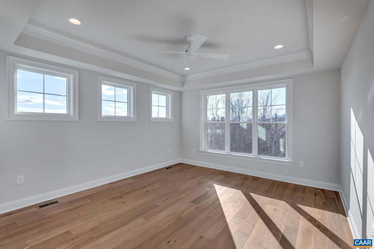 5481 Golf Dr photo 28
