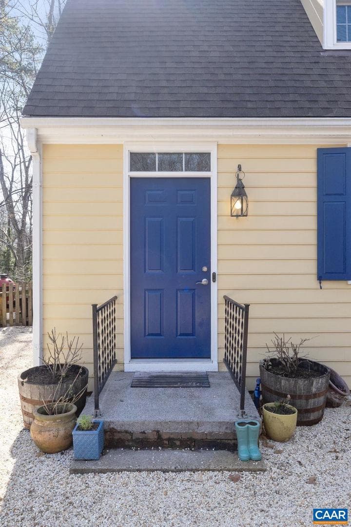 1721 Solomon Rd photo 3