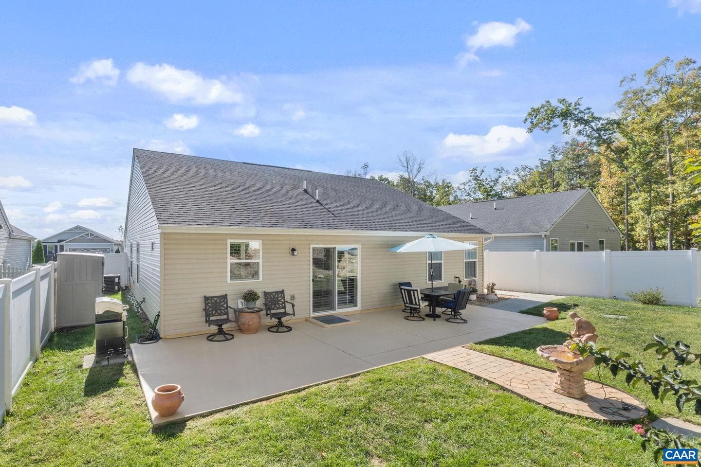 27 Pine Knot Dr photo 32