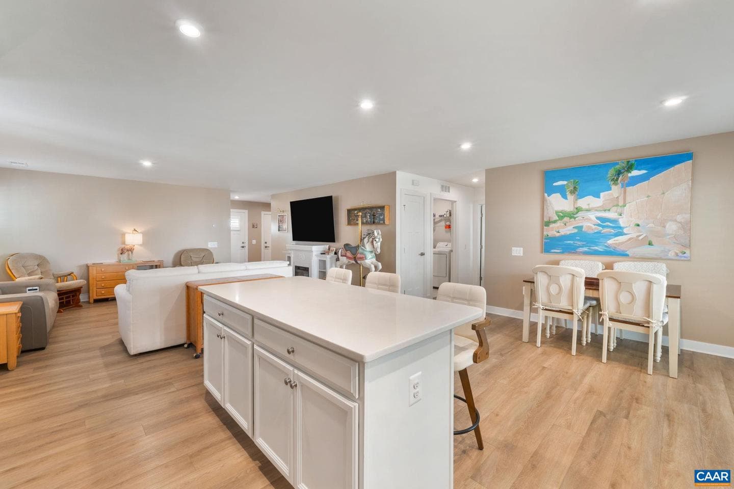 27 Pine Knot Dr photo 9
