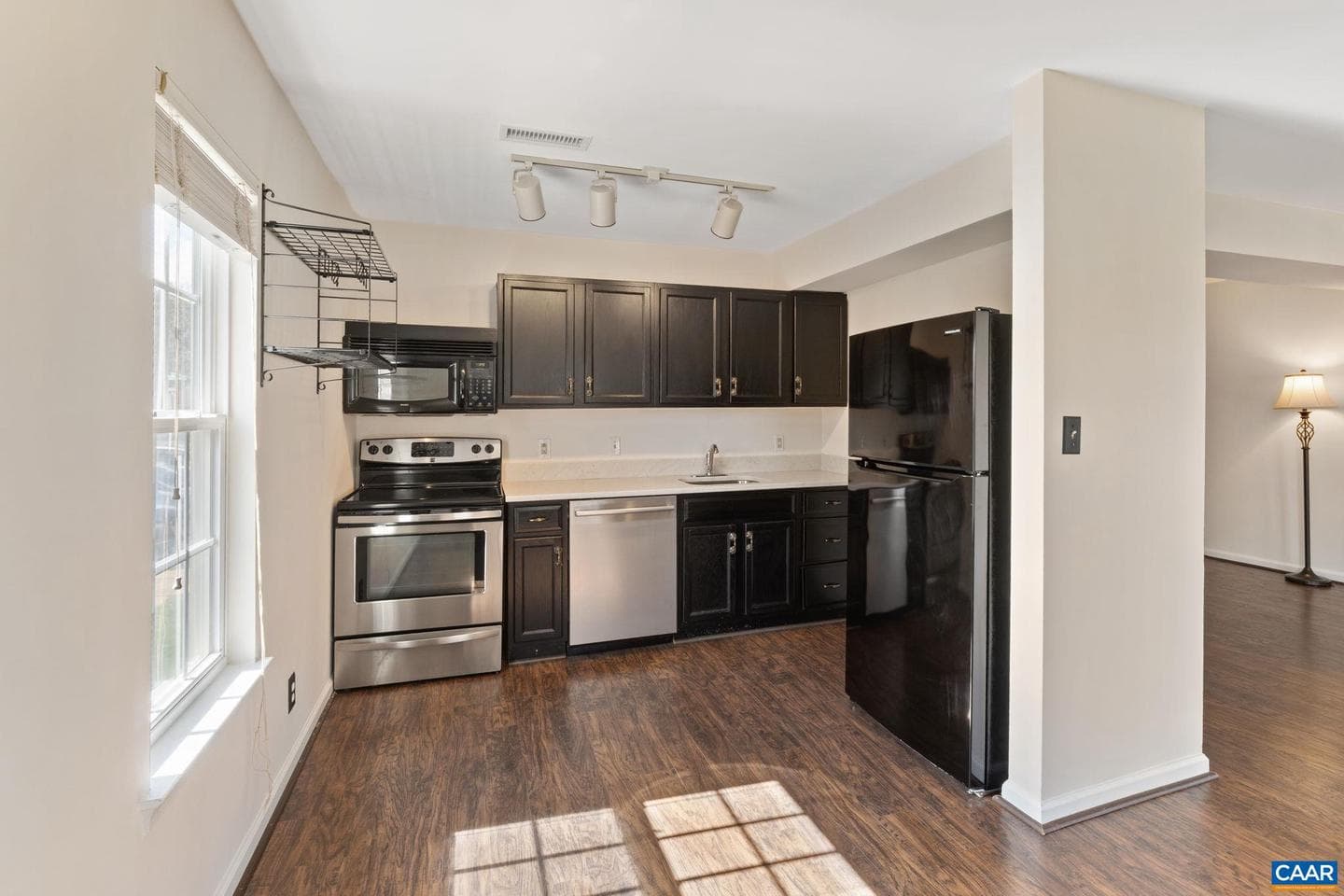 1242 Villa Ln #d photo 8