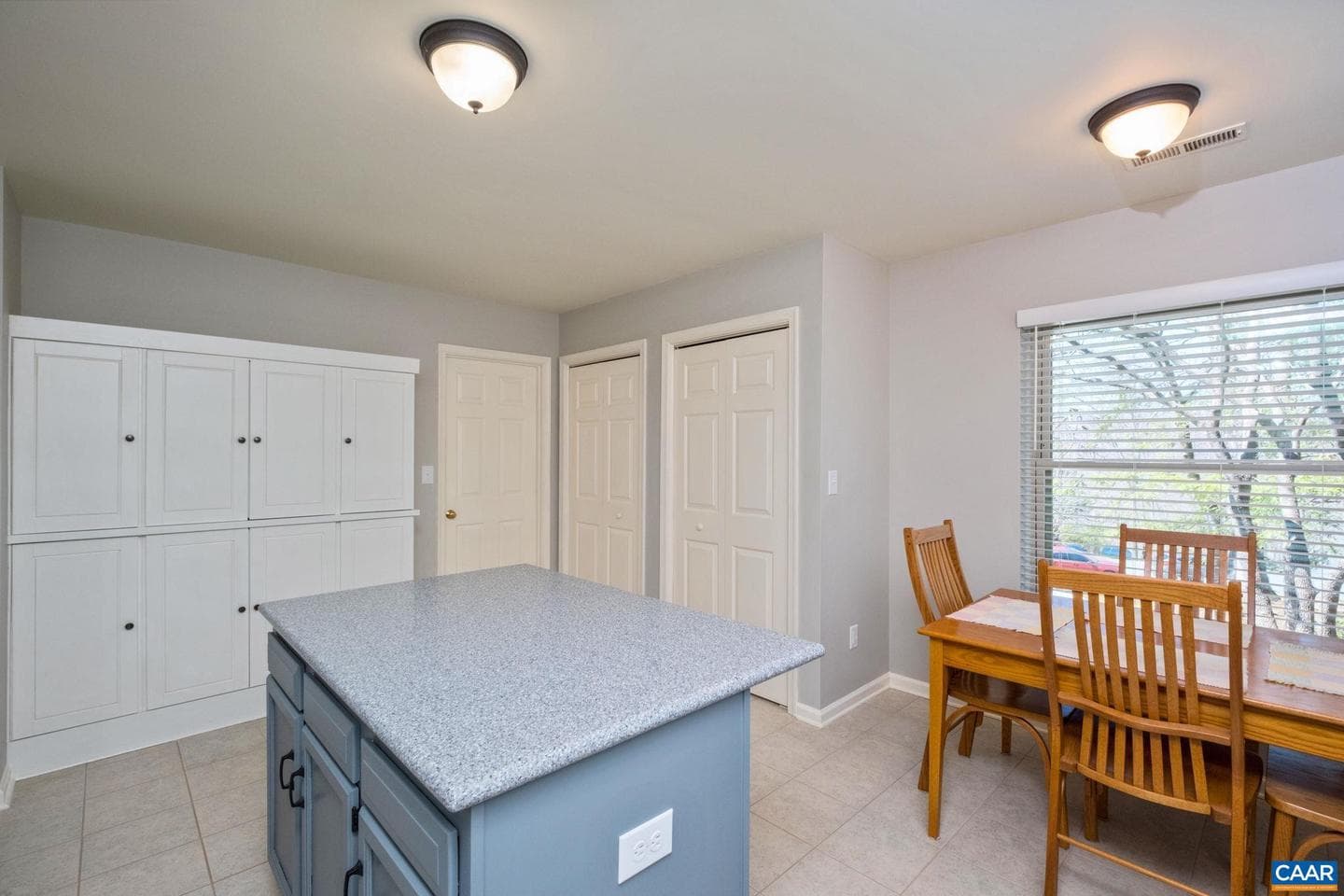 240 Homestead Ln photo 12