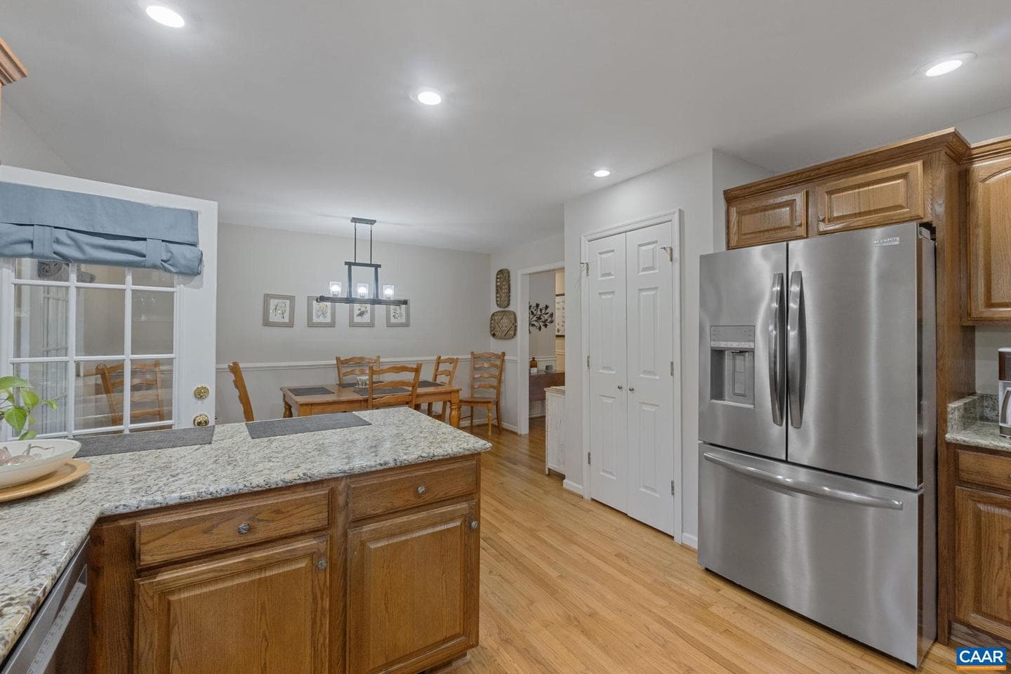 70 Riverside Dr photo 9