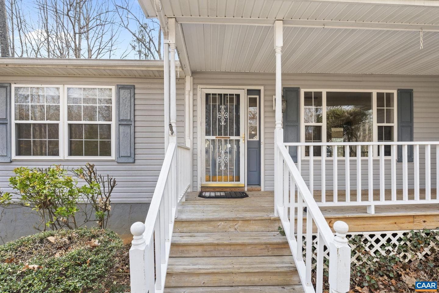 814 Jefferson Dr photo 3