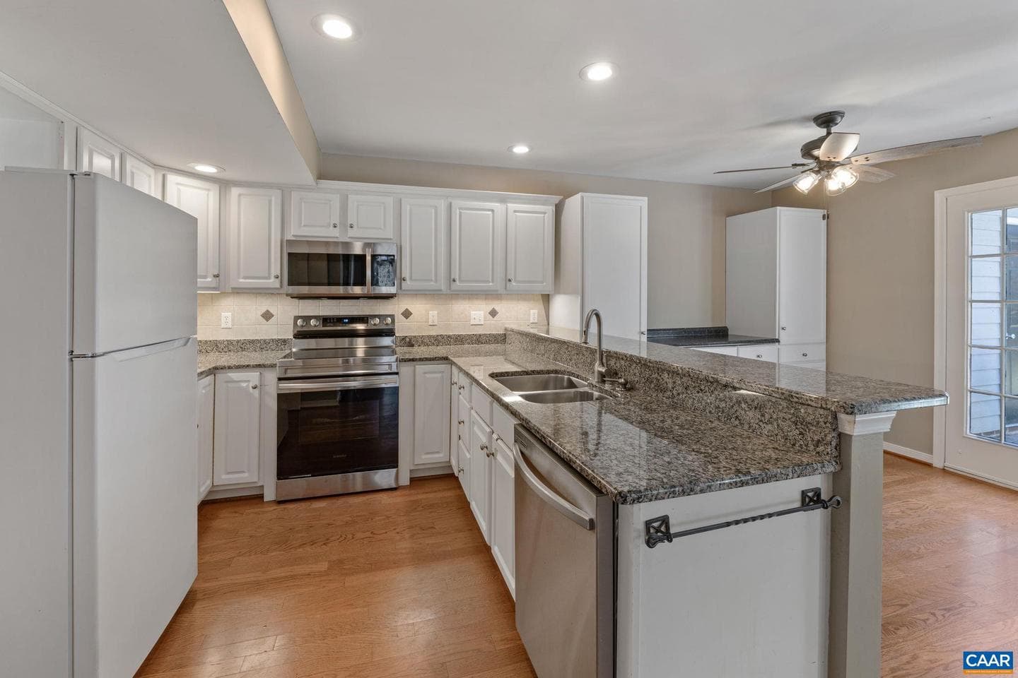 3396 Moubry Ln photo 9