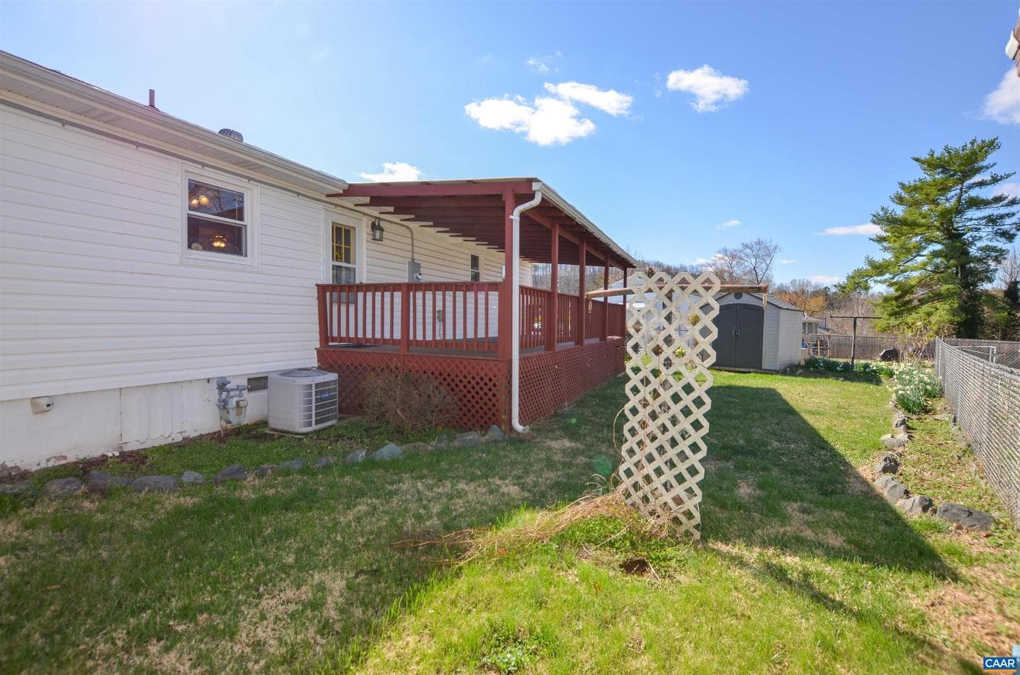 1646 Meridian St photo 36
