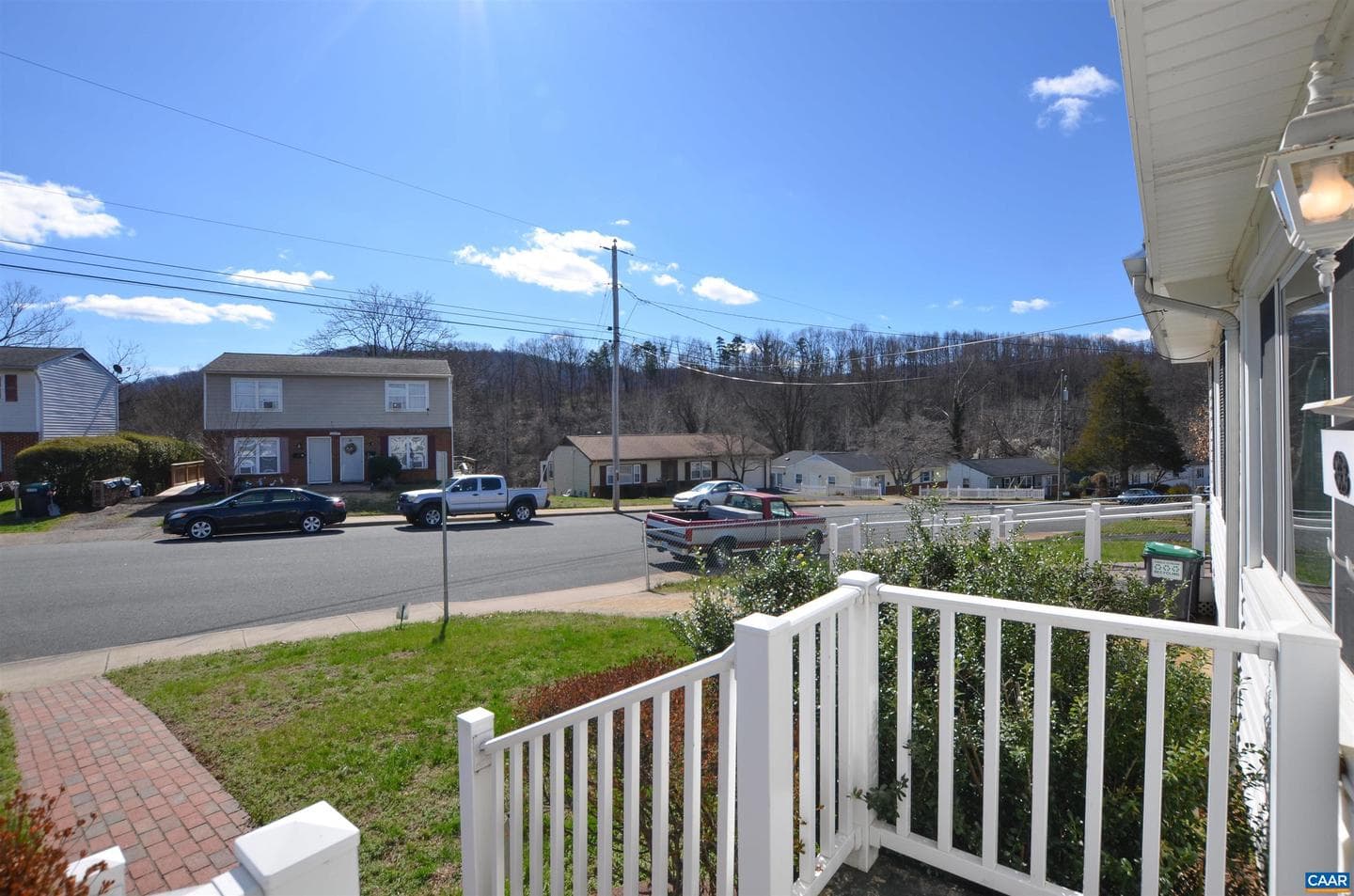 1646 Meridian St photo 8