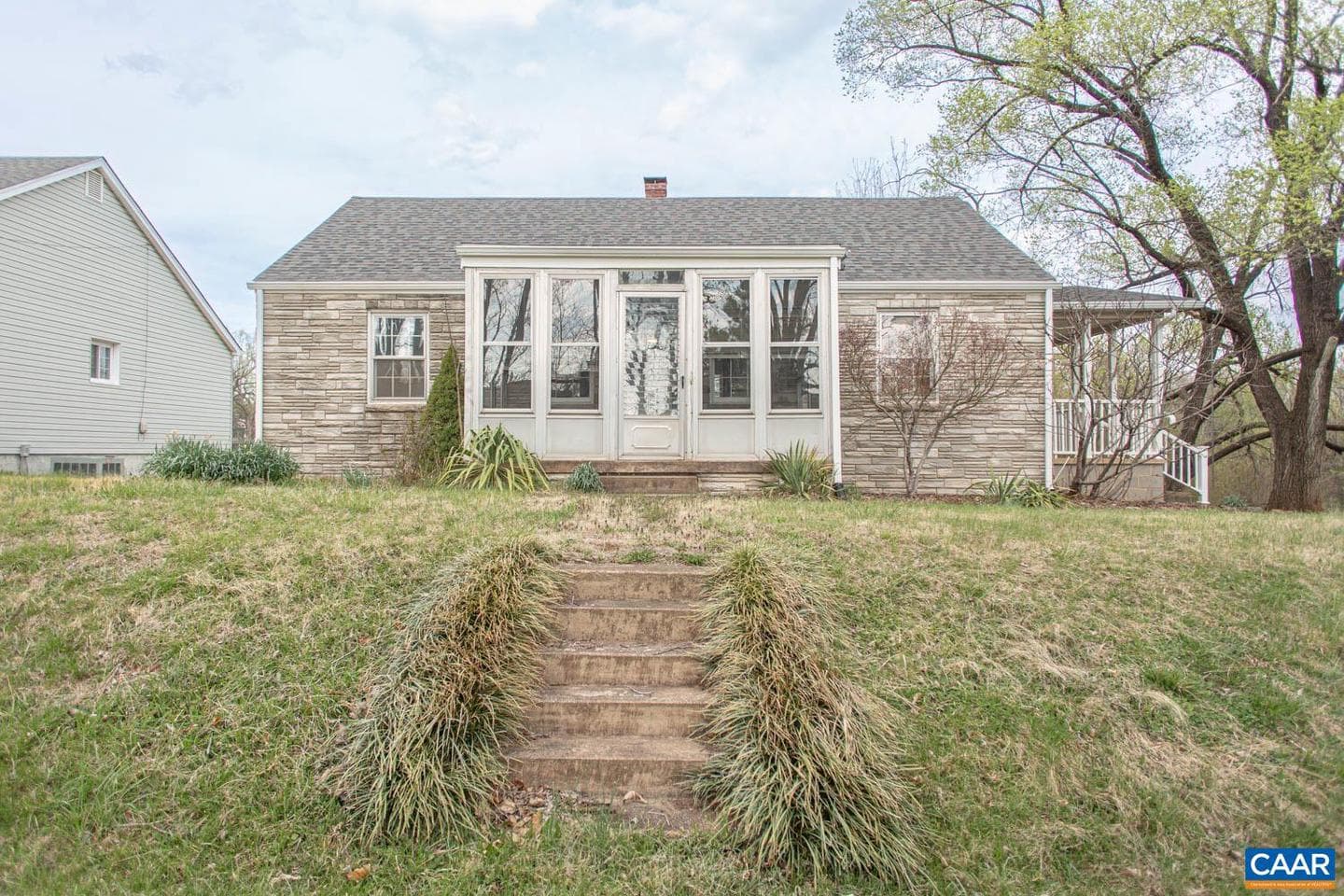 5930 Railroad Ave photo 2