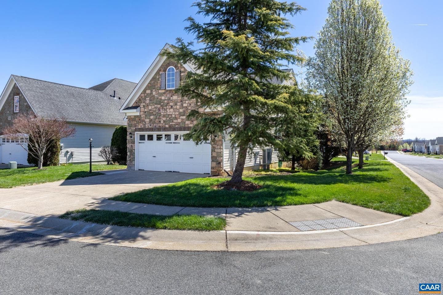 598 Mistland Trl photo 3