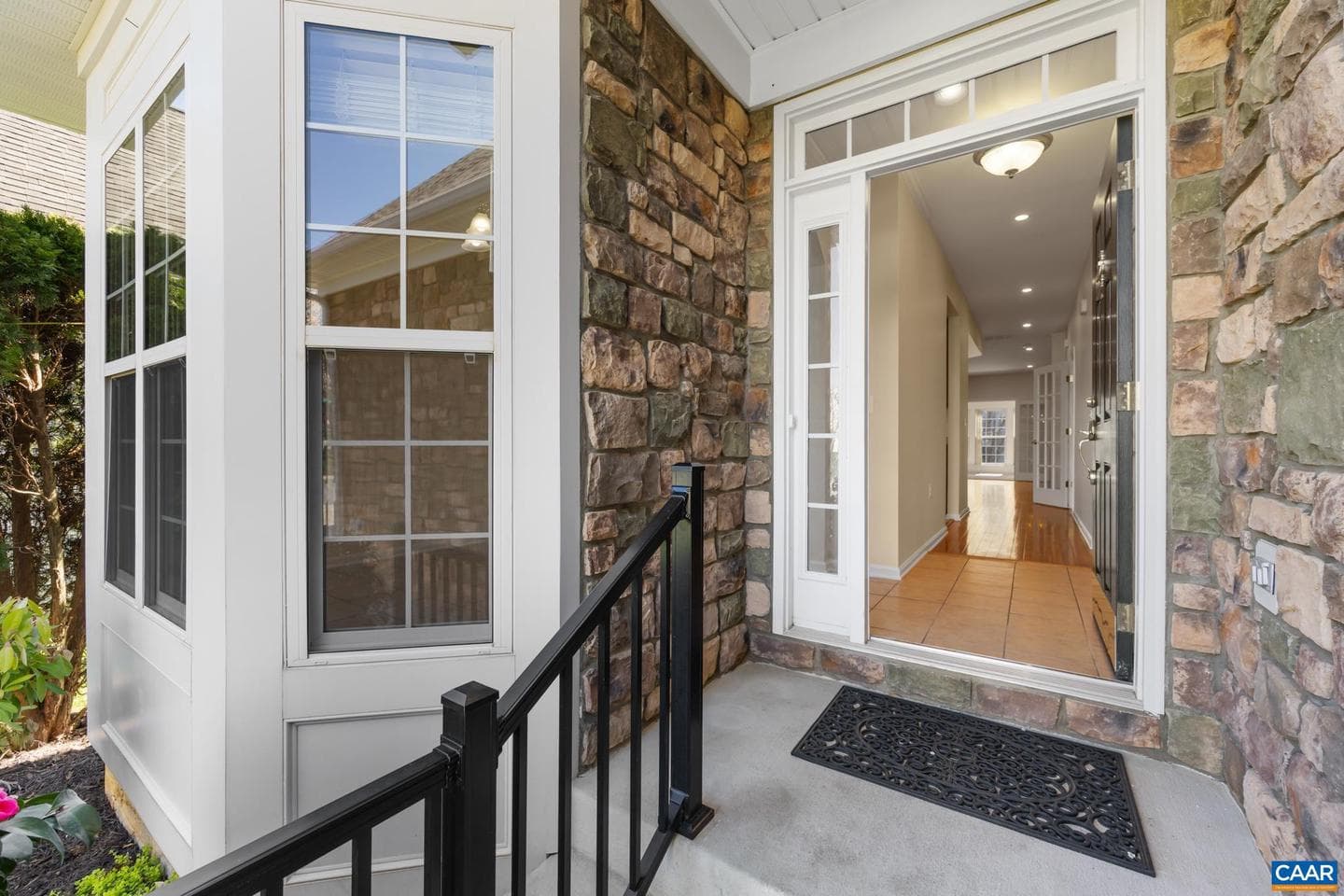 598 Mistland Trl photo 5