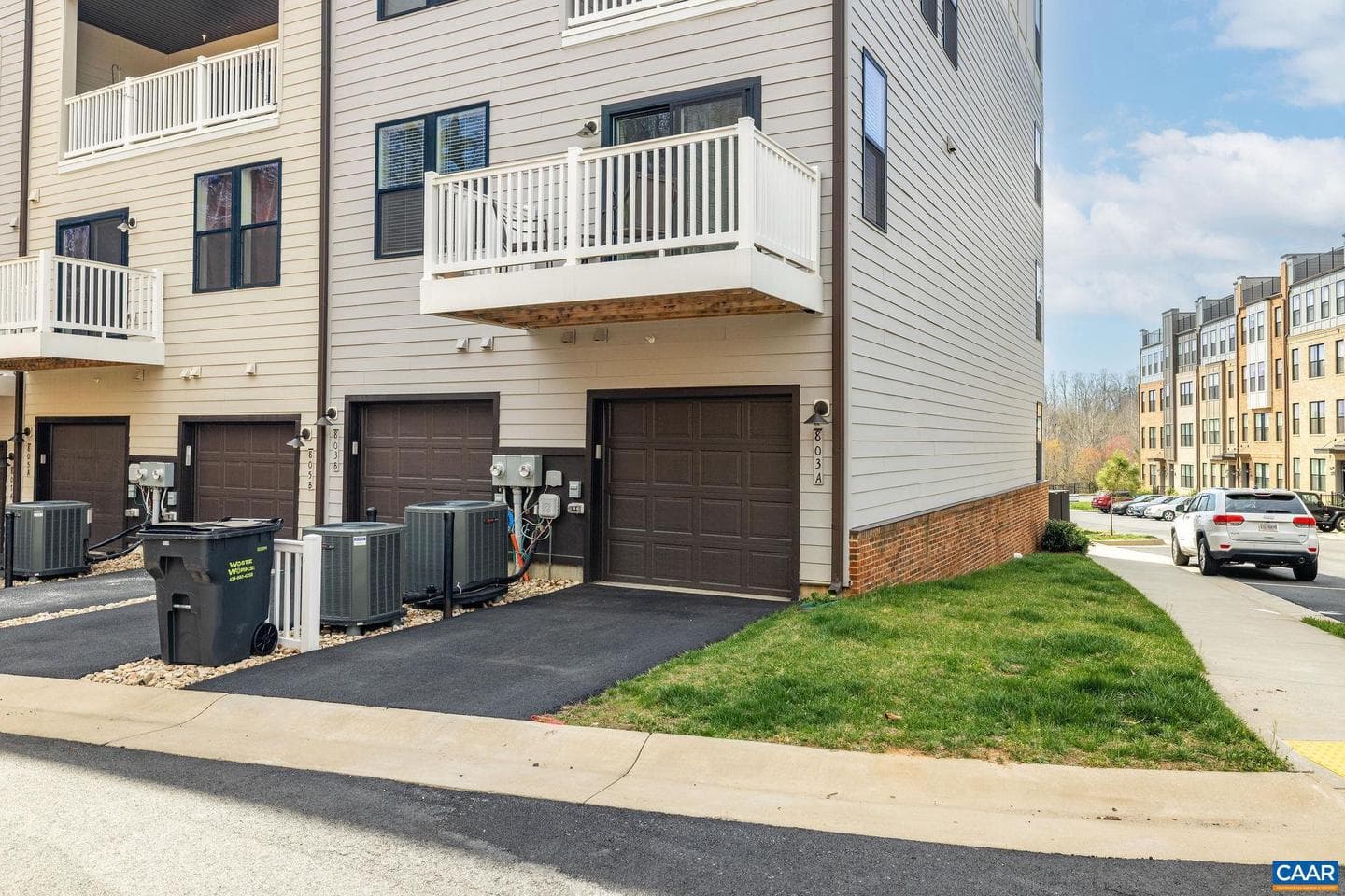 803 Wesley Ln #a photo 3