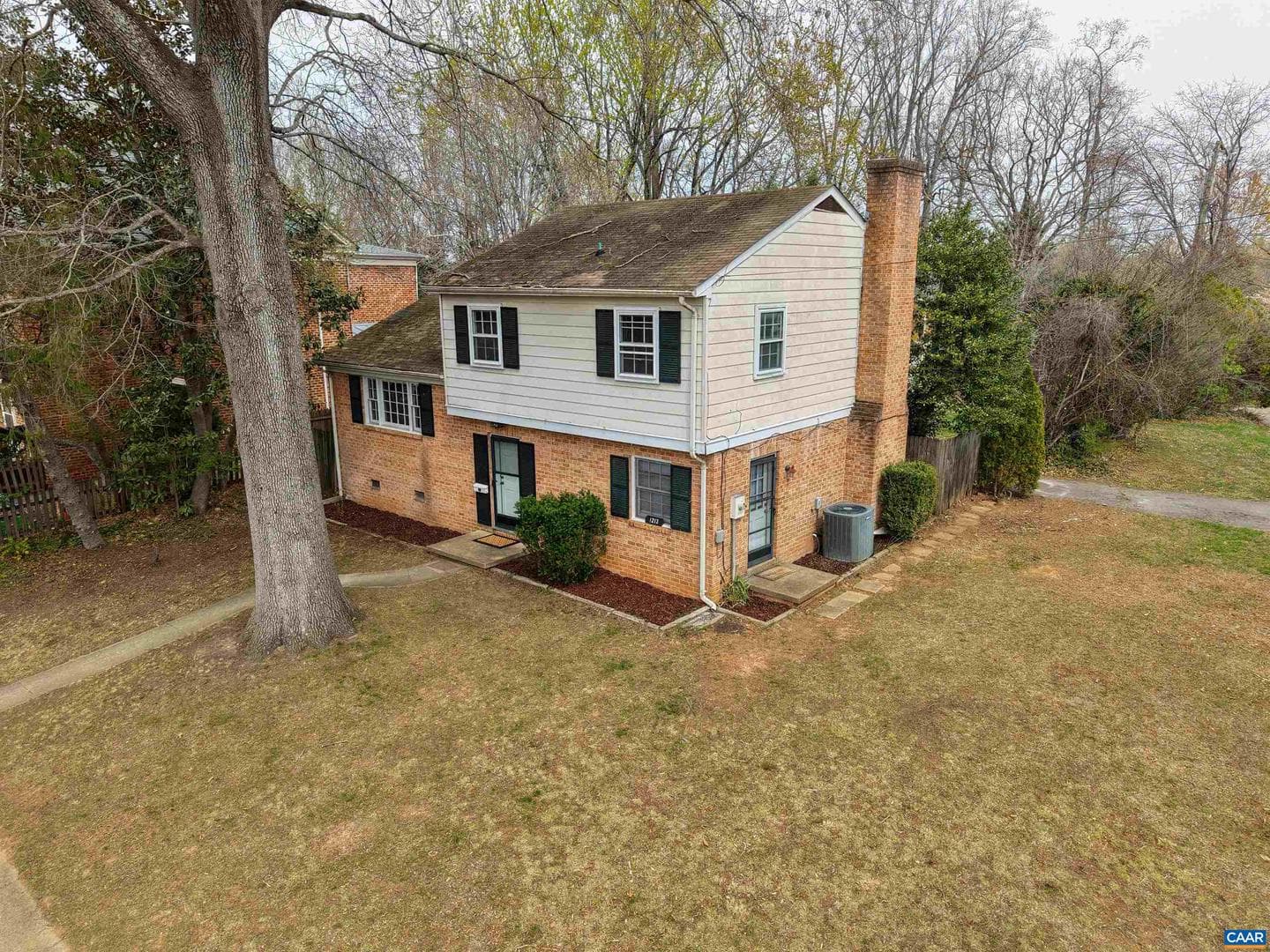 1213 Cutler Ln photo 2